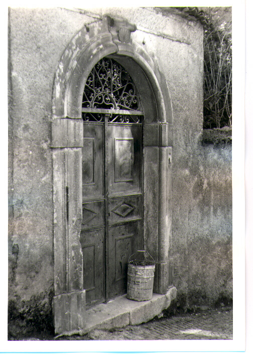 portale - bottega Italia meridionale (sec. XIX)