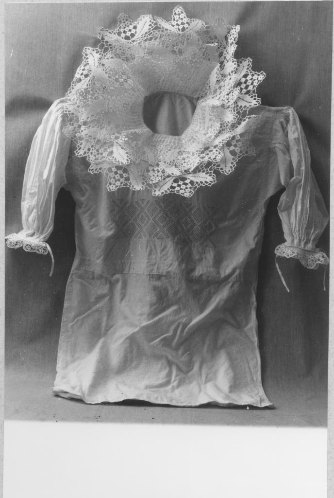 camicetta - manifattura Italia meridionale (sec. XX)