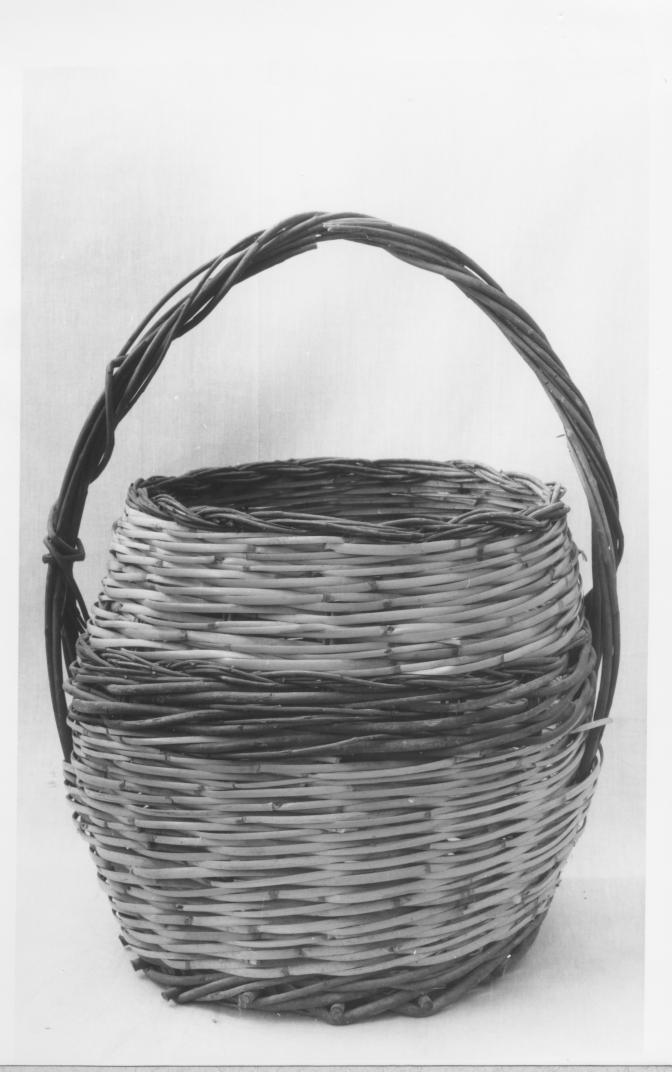 cesto portabiancheria - bottega Italia meridionale (sec. XX)