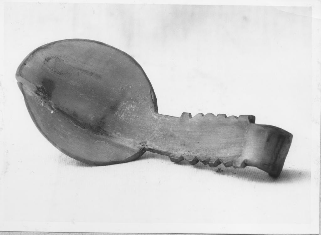 cucchiaio - bottega Italia meridionale (sec. XX)