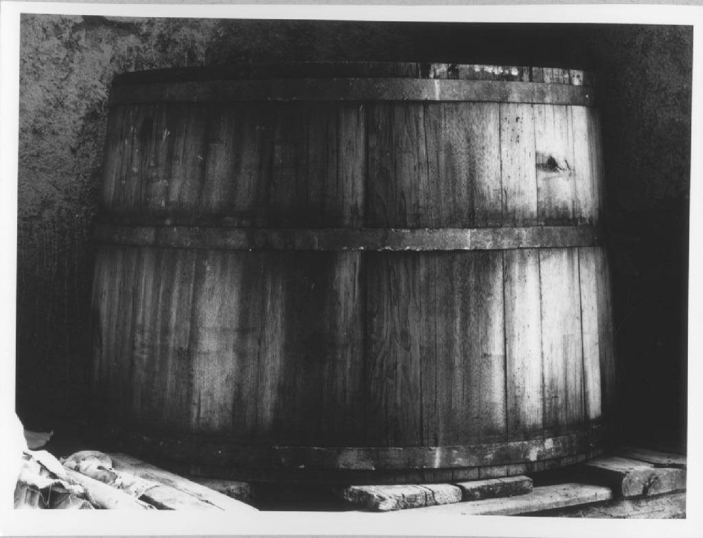 tino - bottega Italia meridionale (sec. XX)