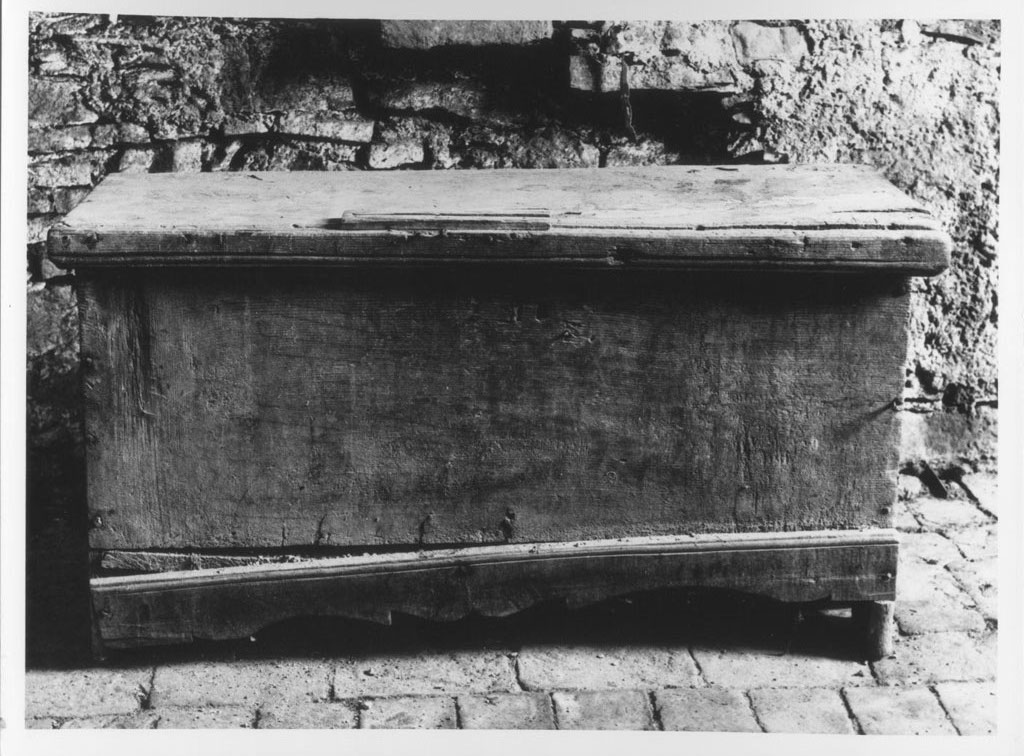 madia - bottega Italia meridionale (sec. XX)