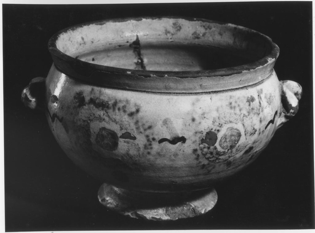 vaso da notte - bottega Italia meridionale (sec. XX)