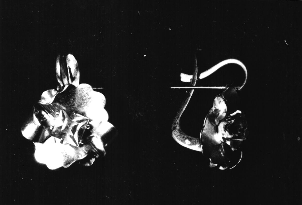 orecchino, oggetti personali - Ambito meridionale (sec. XX secondo quarto)