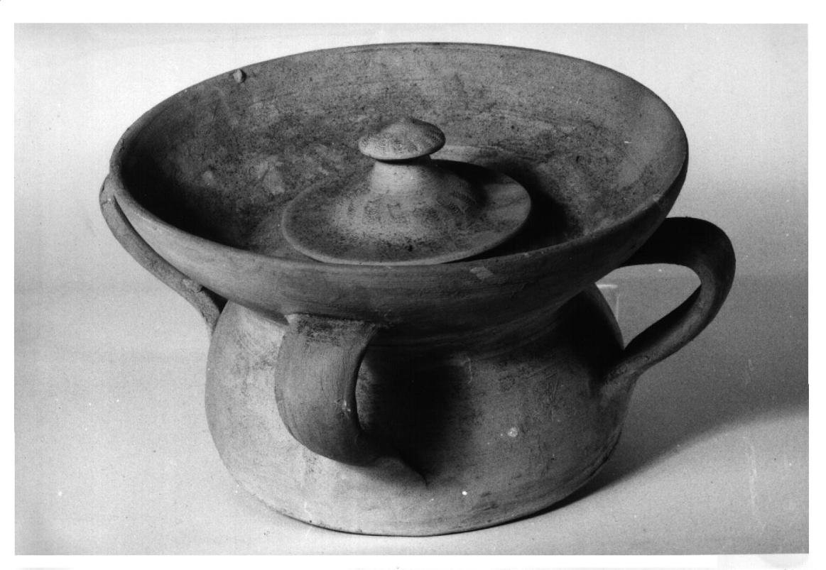 recipiente raccogli olio, cucina di Rondinone Emanuele (artigiano) - Grottole (1966)