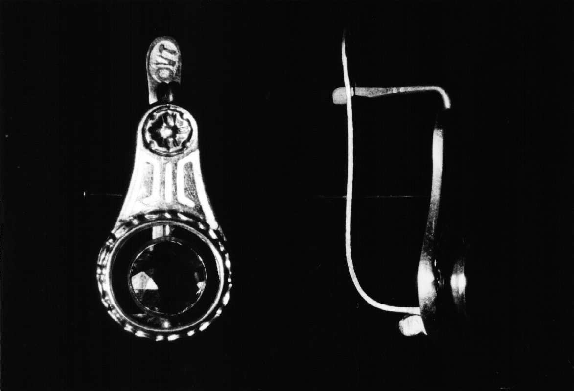 orecchino, oggetti personali - Ambito meridionale (sec. XX secondo quarto)