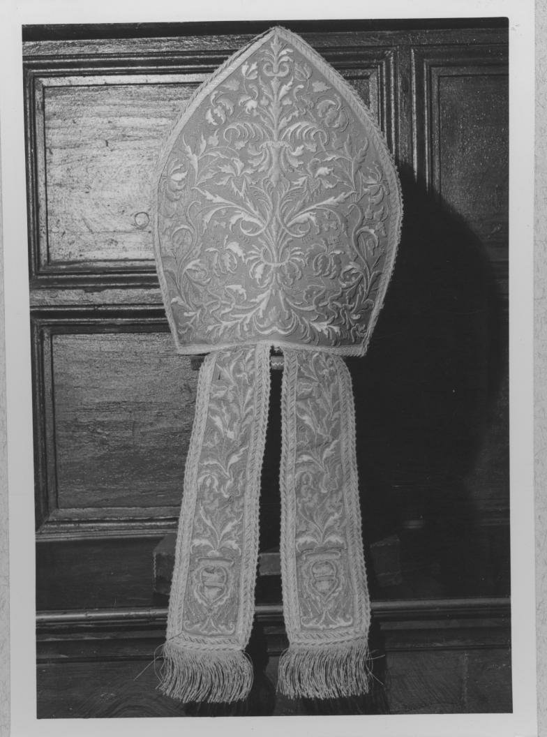 mitria - manifattura napoletana (sec. XVIII)