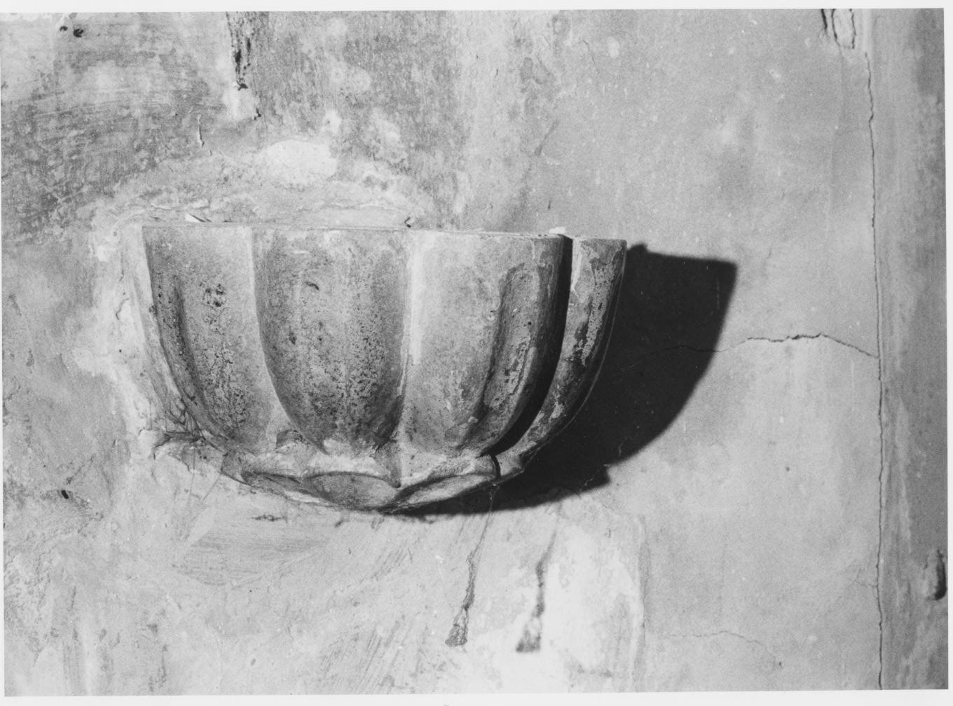 acquasantiera - bottega Italia meridionale (sec. XIX)