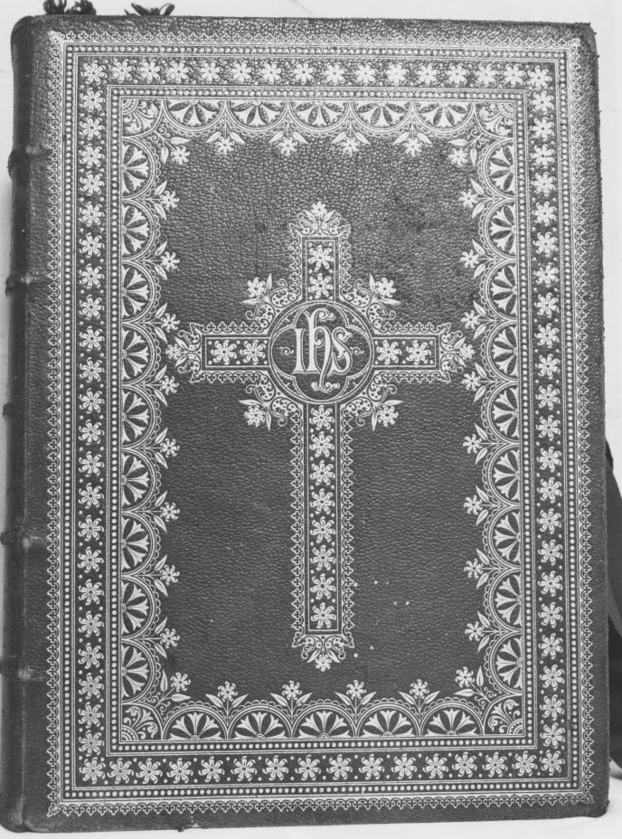 coperta di libro liturgico - produzione Italia meridionale (sec. XX)