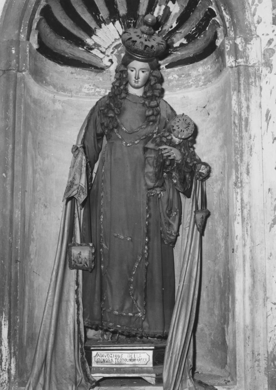 Madonna del Carmelo (statua) - bottega Italia meridionale (metà sec. XIX)