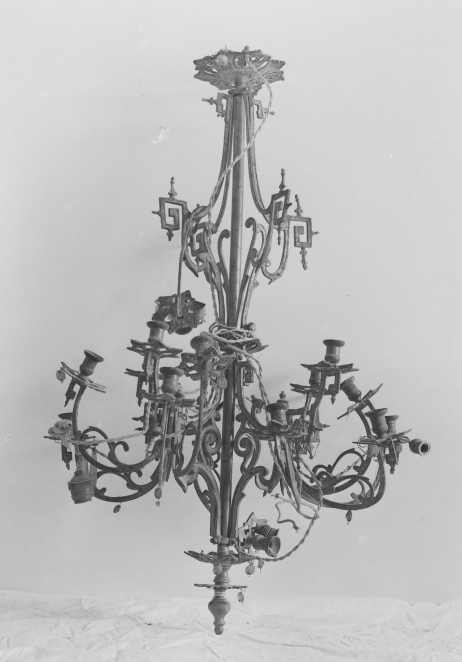 candelabro, serie - bottega lucana (seconda metà sec. XIX)