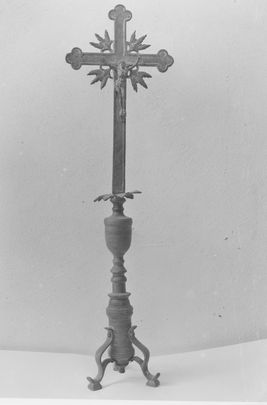 crocifisso - bottega lucana (metà sec. XIX)