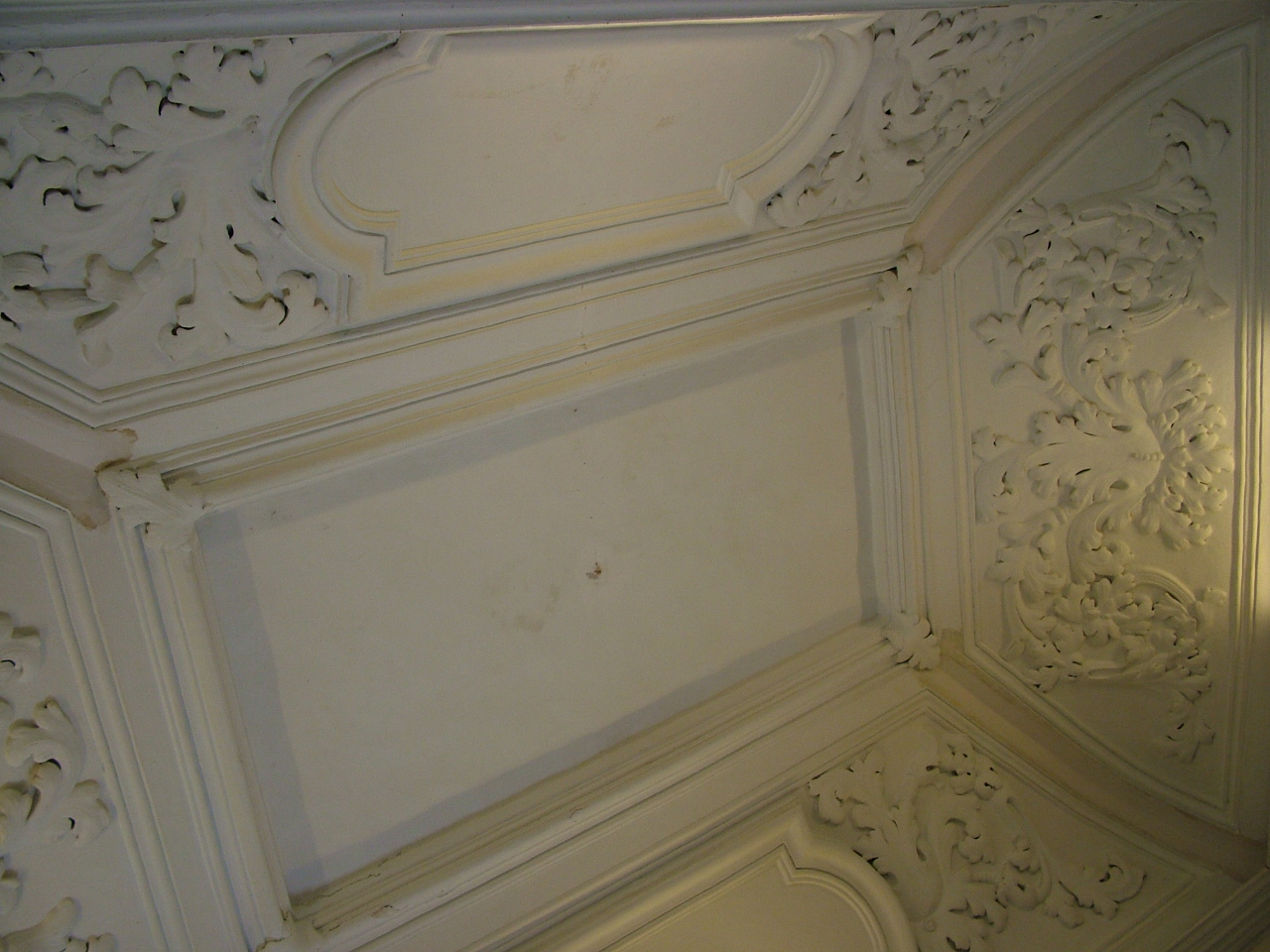 decorazione plastico-architettonica, complesso decorativo - bottega Italia meridionale (secc. XVII/ XVIII)