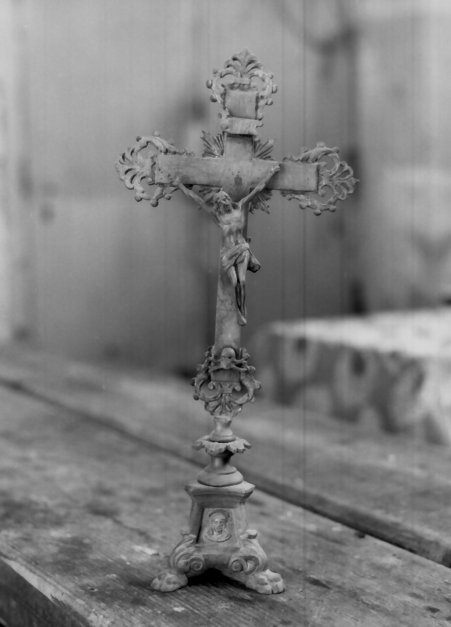 croce d'altare, opera isolata - bottega calabrese (inizio sec. XIX)
