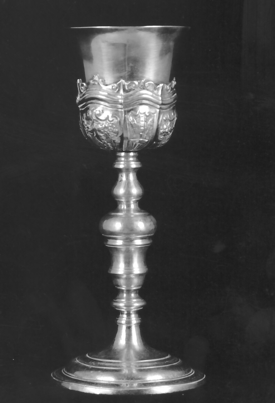 calice - bottega Italia meridionale (sec. XIX)