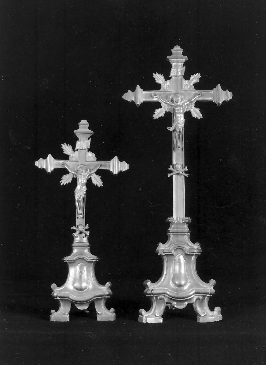croce d'altare, serie - bottega Italia meridionale (fine/inizio secc. XIX/ XX)