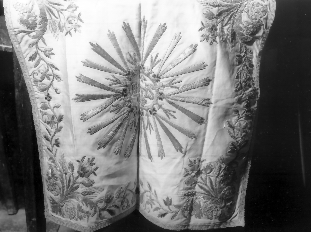 velo di calice, opera isolata - manifattura calabrese (sec. XIX)