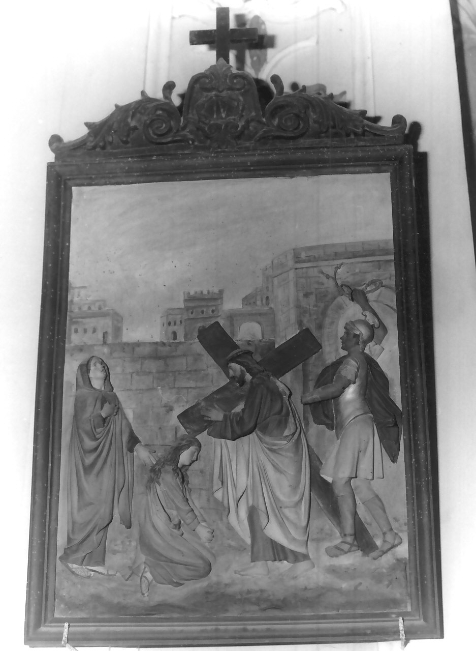 stazione IV: Gesù incontra la Madonna (rilievo, ciclo) - bottega Italia meridionale (fine/inizio secc. XIX/ XX)
