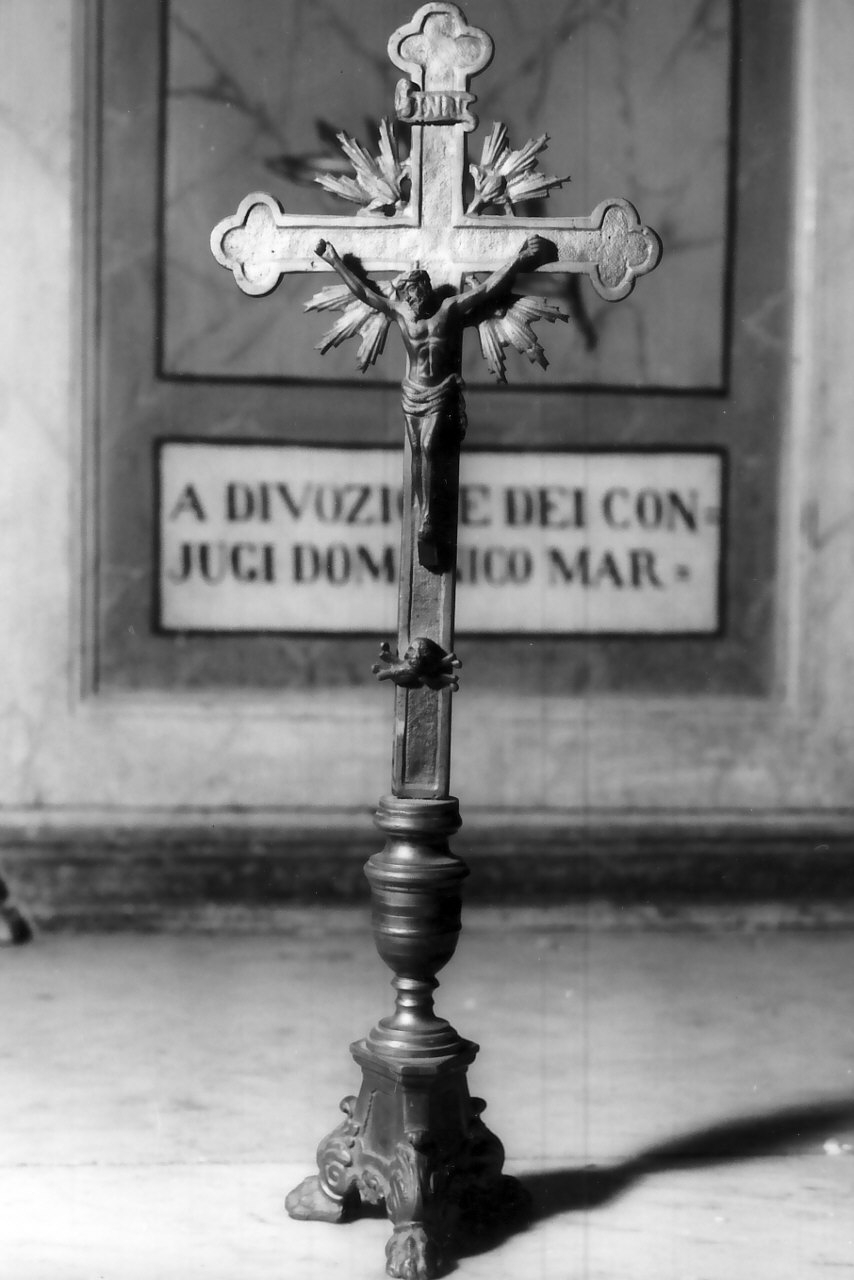 croce d'altare, opera isolata - bottega Italia meridionale (sec. XIX)