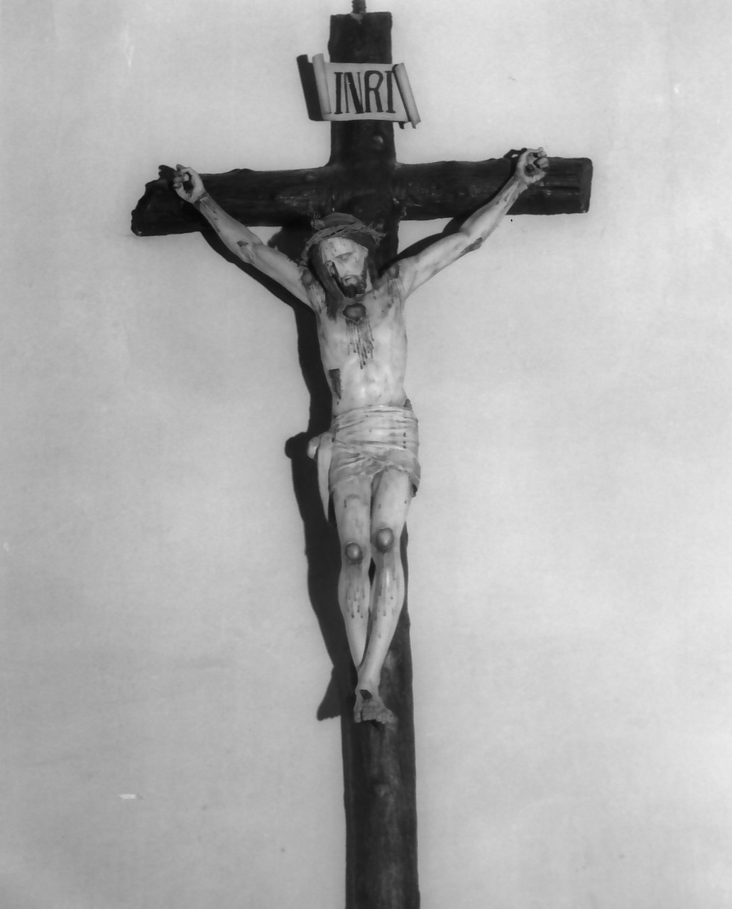 crocifisso, opera isolata - bottega Italia meridionale (fine/inizio secc. XIX/ XX)