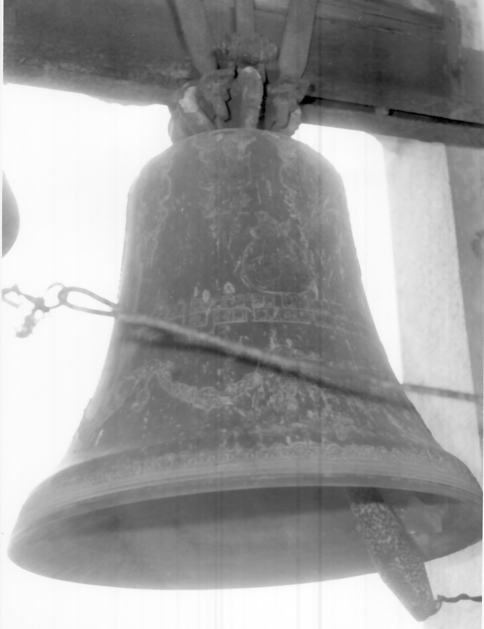 campana, opera isolata - bottega Italia meridionale (sec. XX)