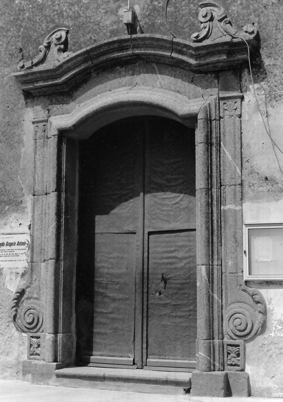portale, opera isolata - bottega Italia meridionale (sec. XVIII)
