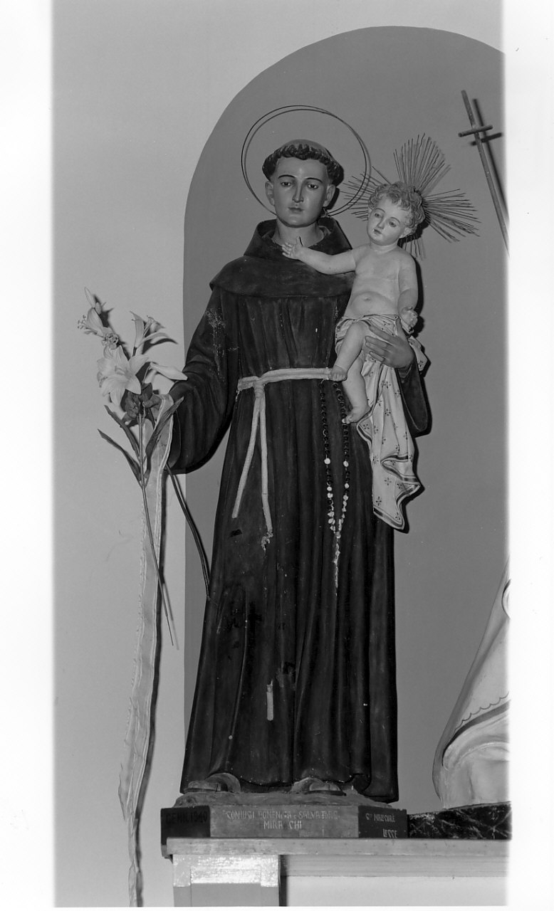 Sant'Antonio da Padova con il bambino (statua, opera isolata) di Malecore Giuseppe (sec. XX)