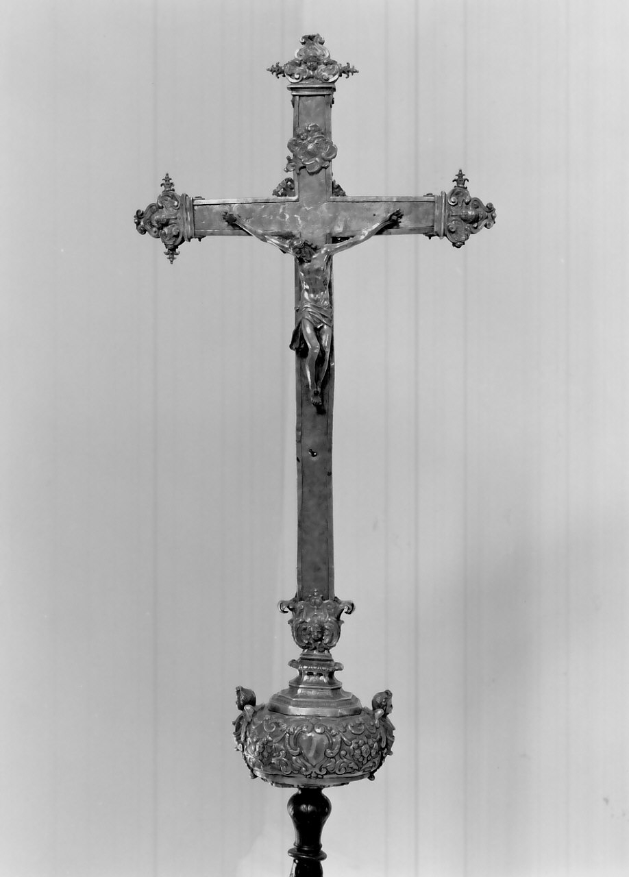 croce processionale, opera isolata di De Angelis Nicola (prima metà sec. XVIII)