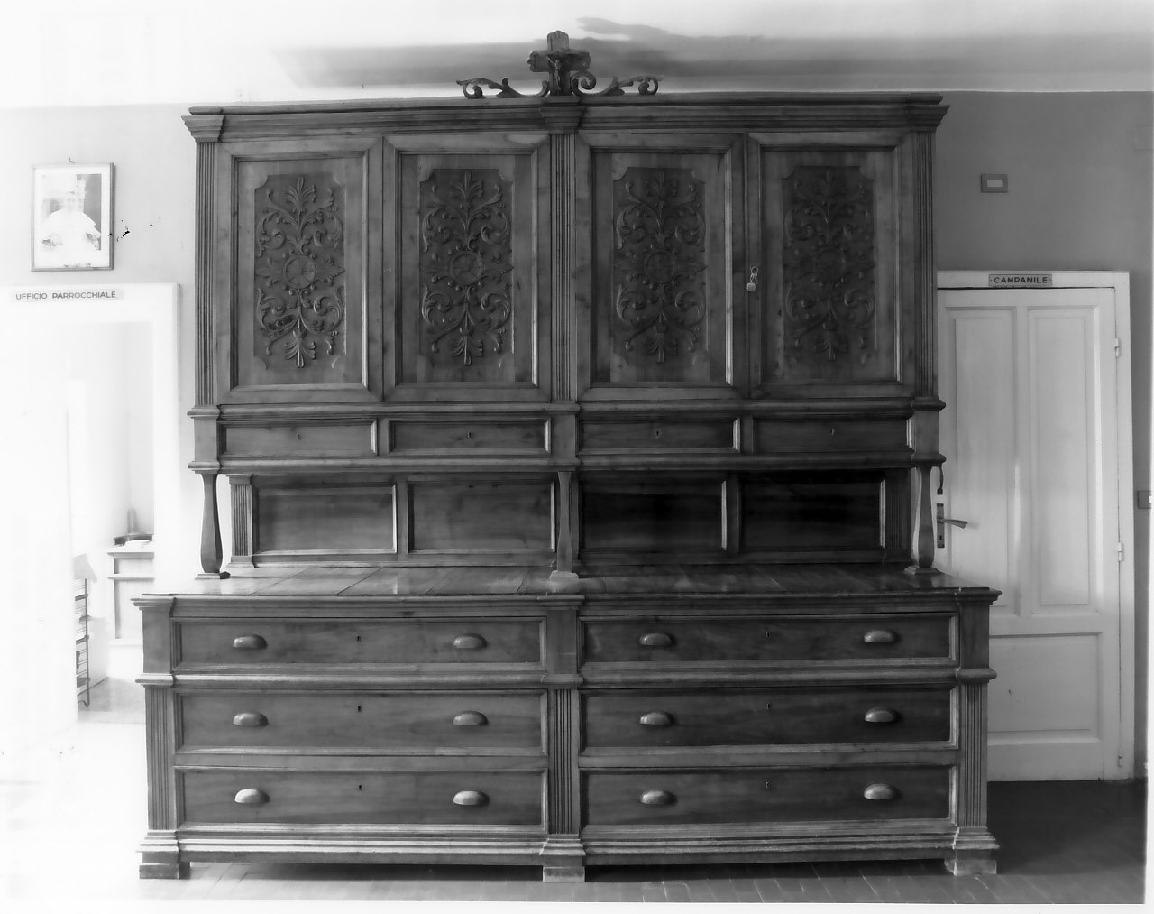 armadio da sacrestia, opera isolata - bottega calabrese (inizio sec. XX)