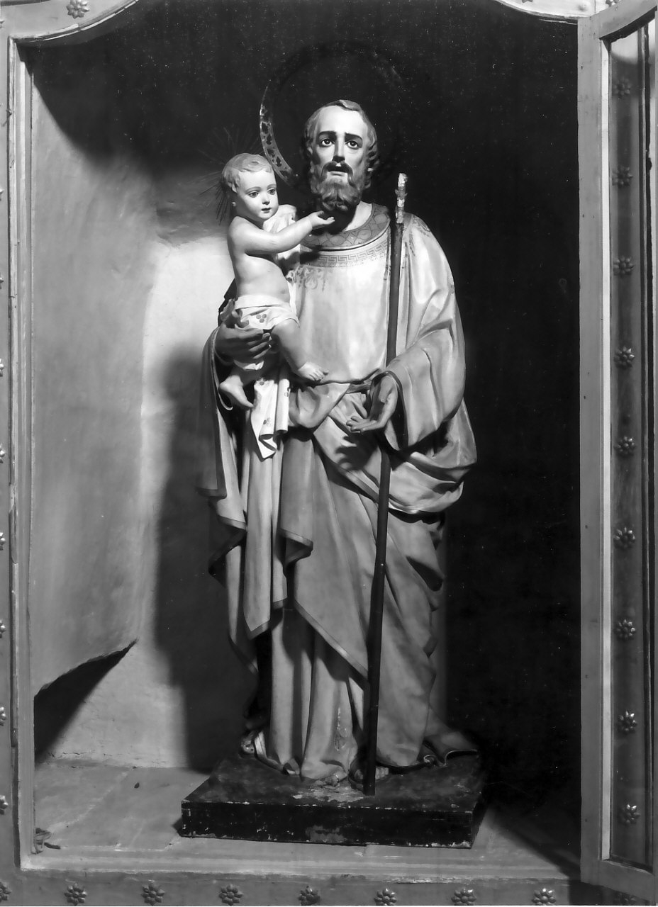 San Giuseppe e Gesù Bambino (statua, opera isolata) di Guacci Luigi (inizio sec. XX)
