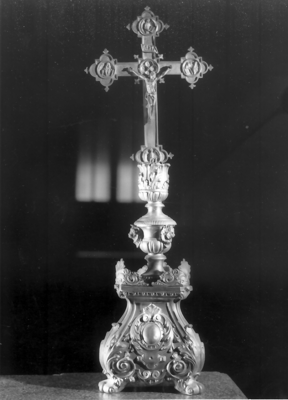 croce d'altare, opera isolata - bottega Italia meridionale (fine/inizio secc. XVIII/ XIX)