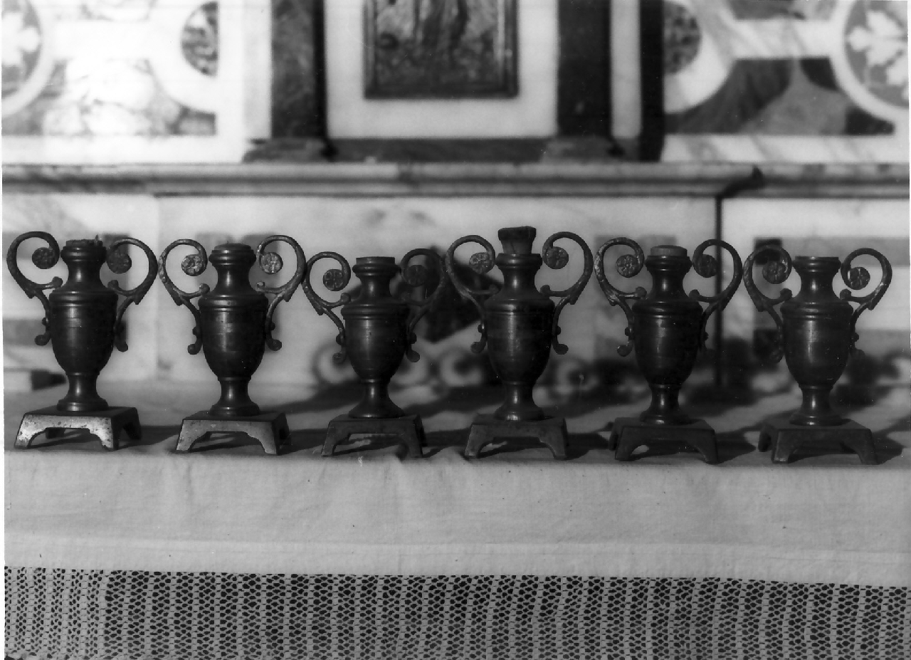 vaso d'altare per composizione floreale, serie - bottega calabrese (sec. XIX)