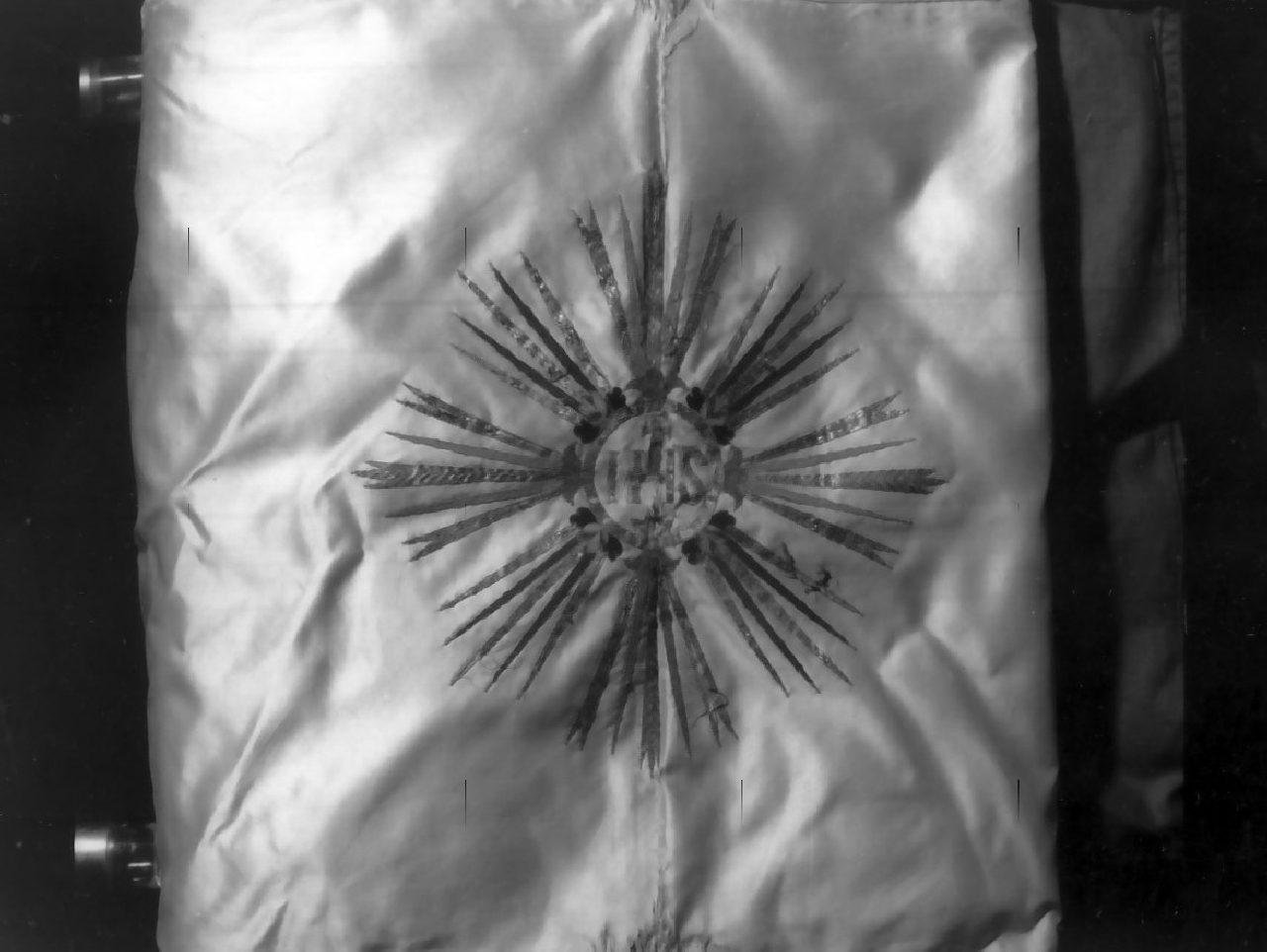 tovaglia d'altare, opera isolata - manifattura calabrese (sec. XIX)