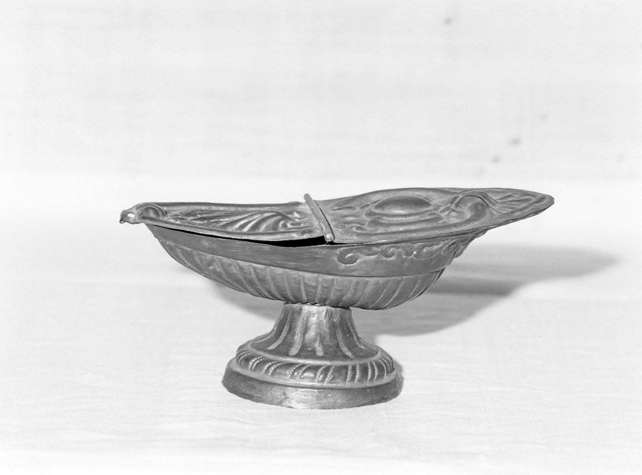 navicella portaincenso, opera isolata - bottega Italia meridionale (sec. XIX)