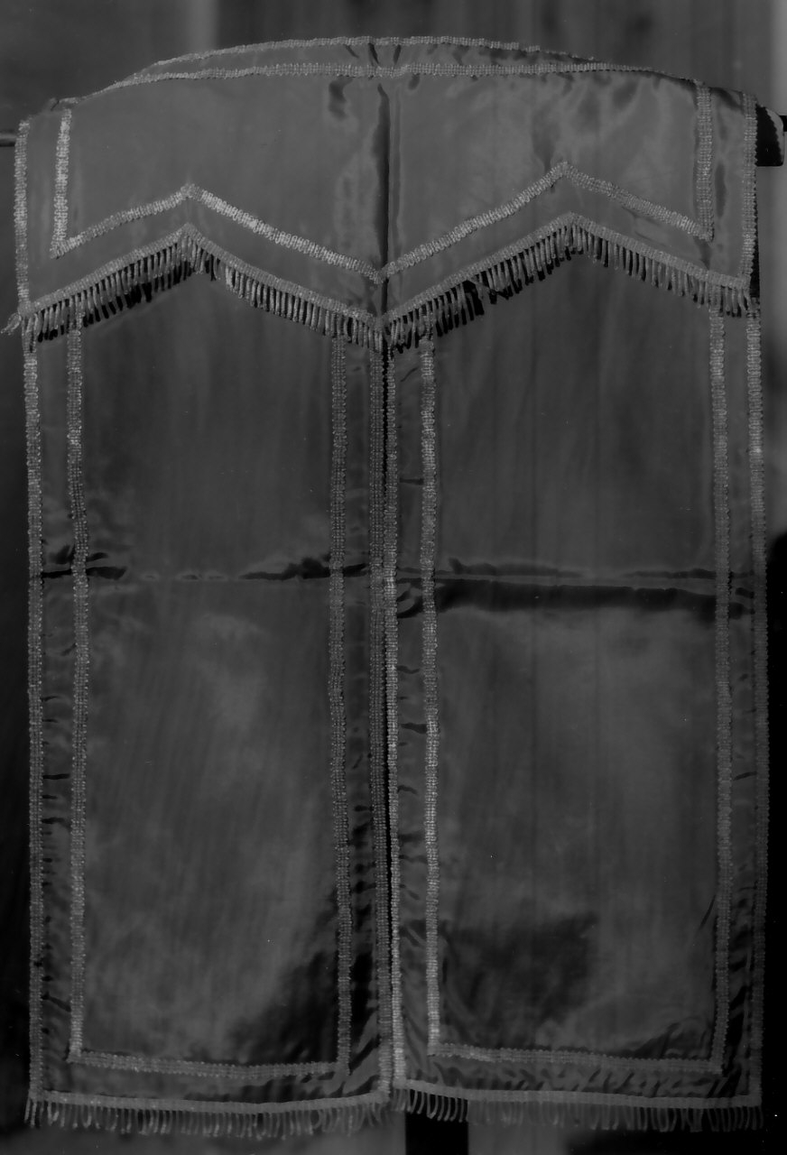 conopeo di tabernacolo, opera isolata - manifattura calabrese (inizio sec. XX)