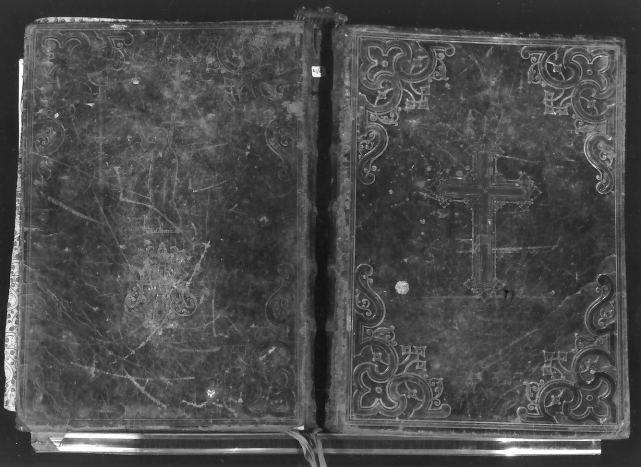 coperta di libro liturgico - bottega Italia meridionale (sec. XX)