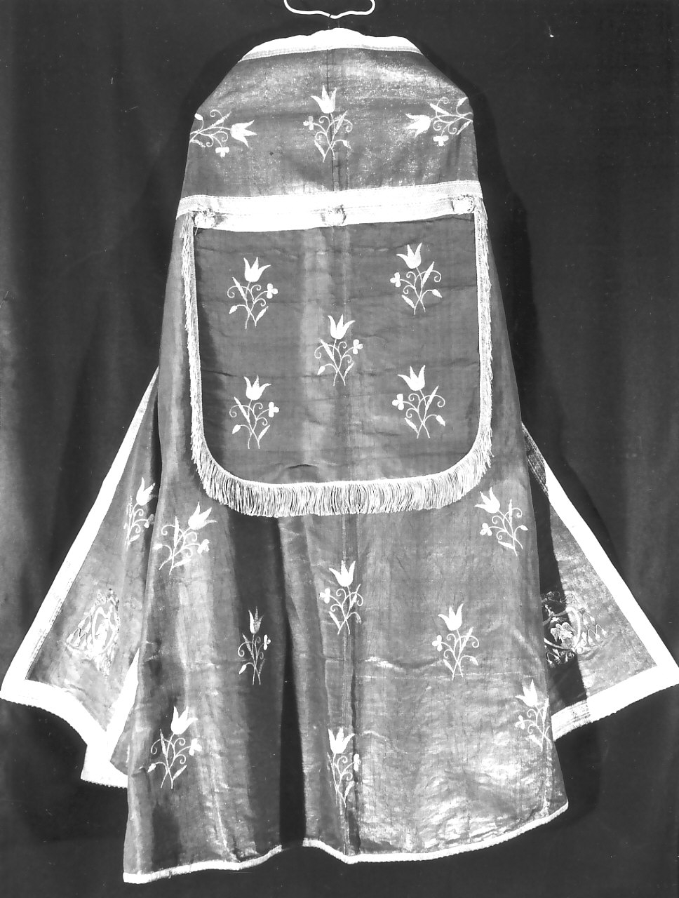 piviale, opera isolata - manifattura napoletana (fine/inizio secc. XVIII/ XIX)