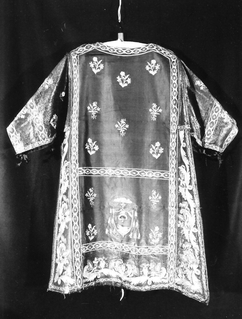 dalmatica, serie - manifattura napoletana (fine/inizio secc. XVIII/ XIX)