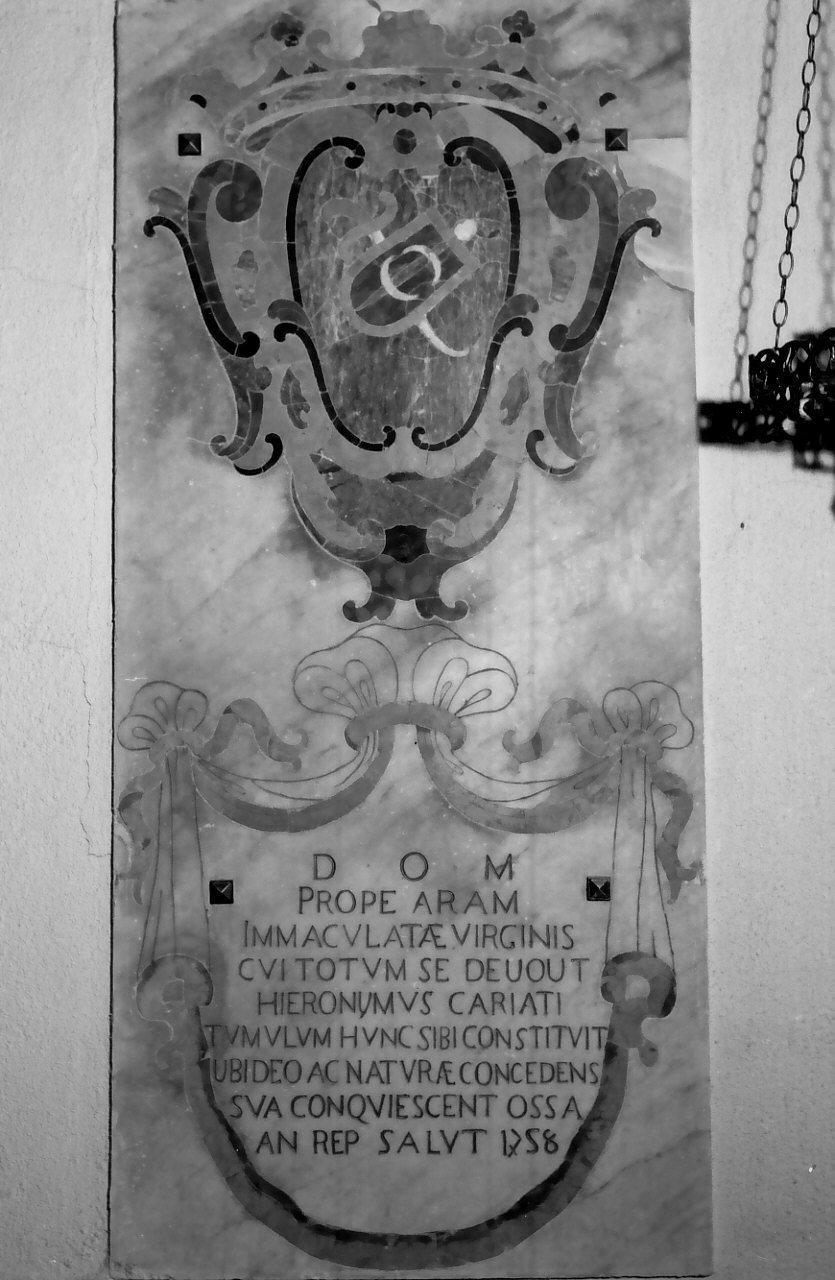 lapide tombale, opera isolata - bottega calabrese (sec. XVIII)