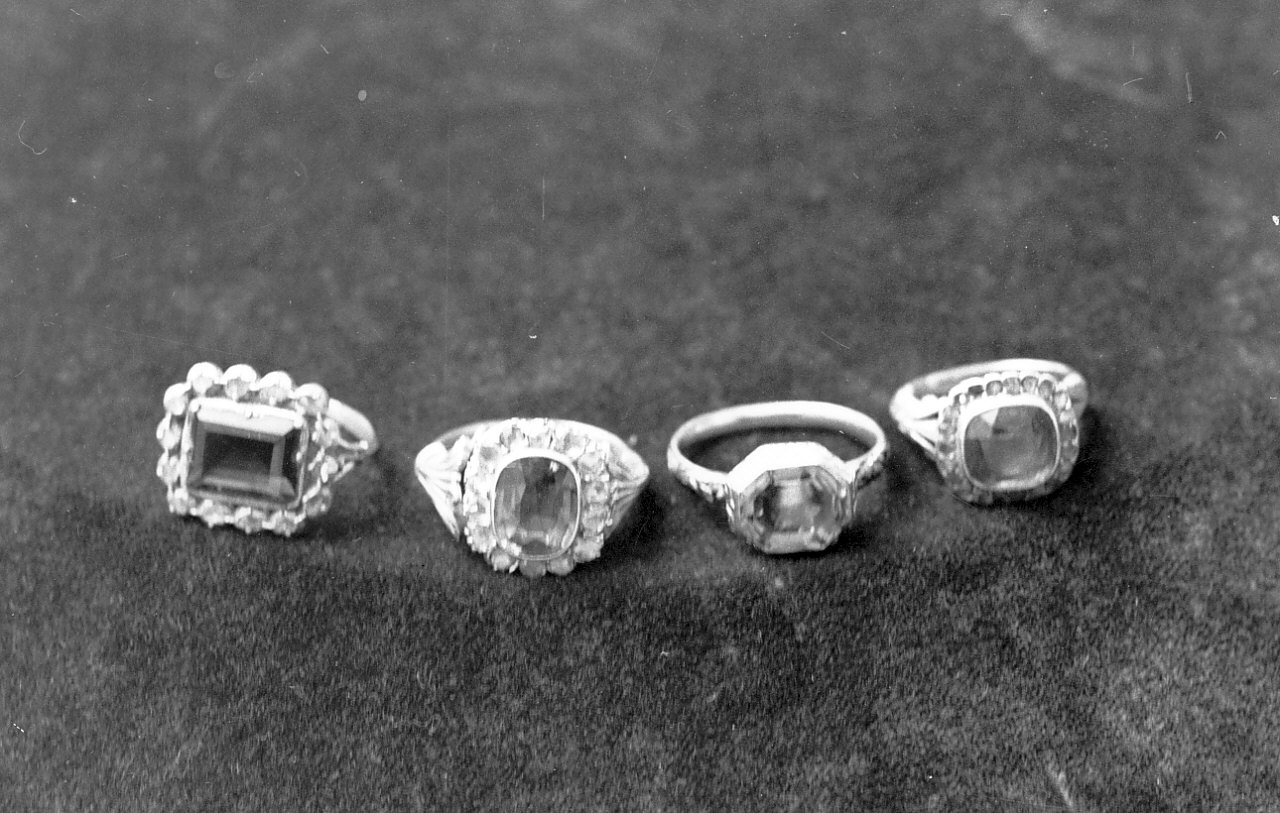 anello, serie - bottega romana (sec. XIX)