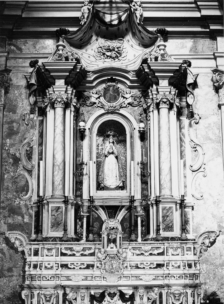 fastigio d'altare, elemento d'insieme di Troccoli Silvestro (sec. XVIII)