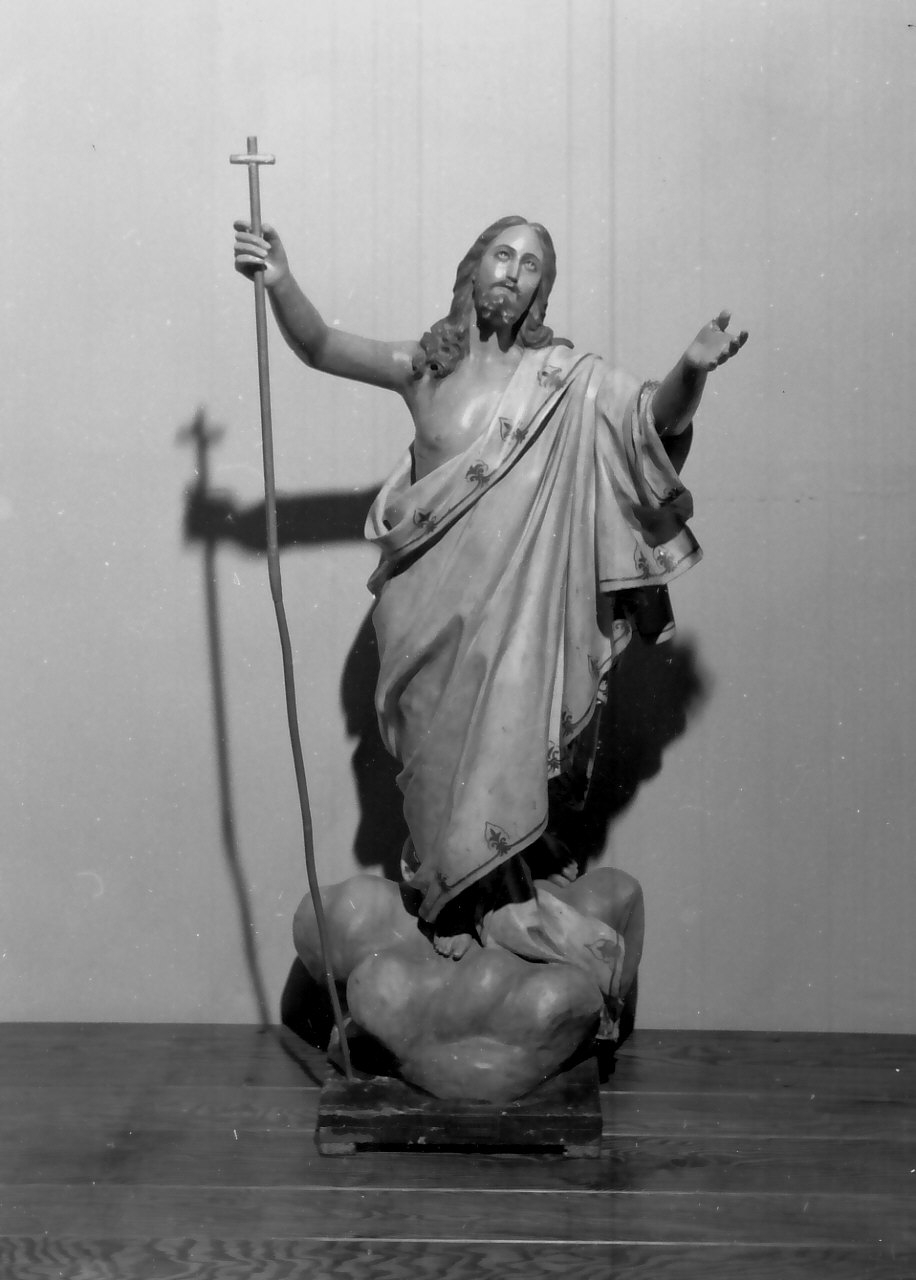 Cristo risorto (statua, opera isolata) di Bruno Carmelo (prima metà sec. XX)