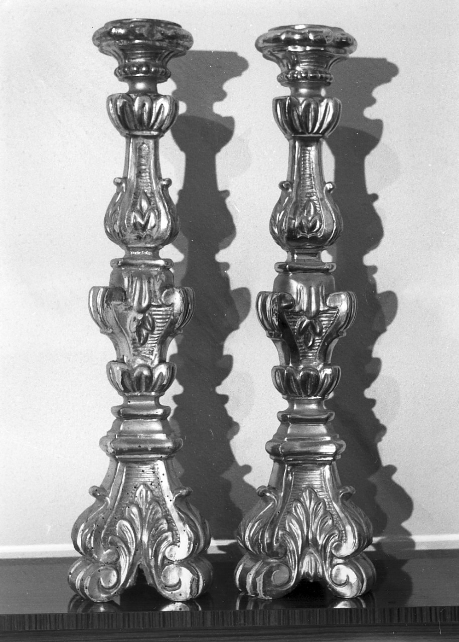 candeliere d'altare, serie - bottega calabrese (sec. XVIII)