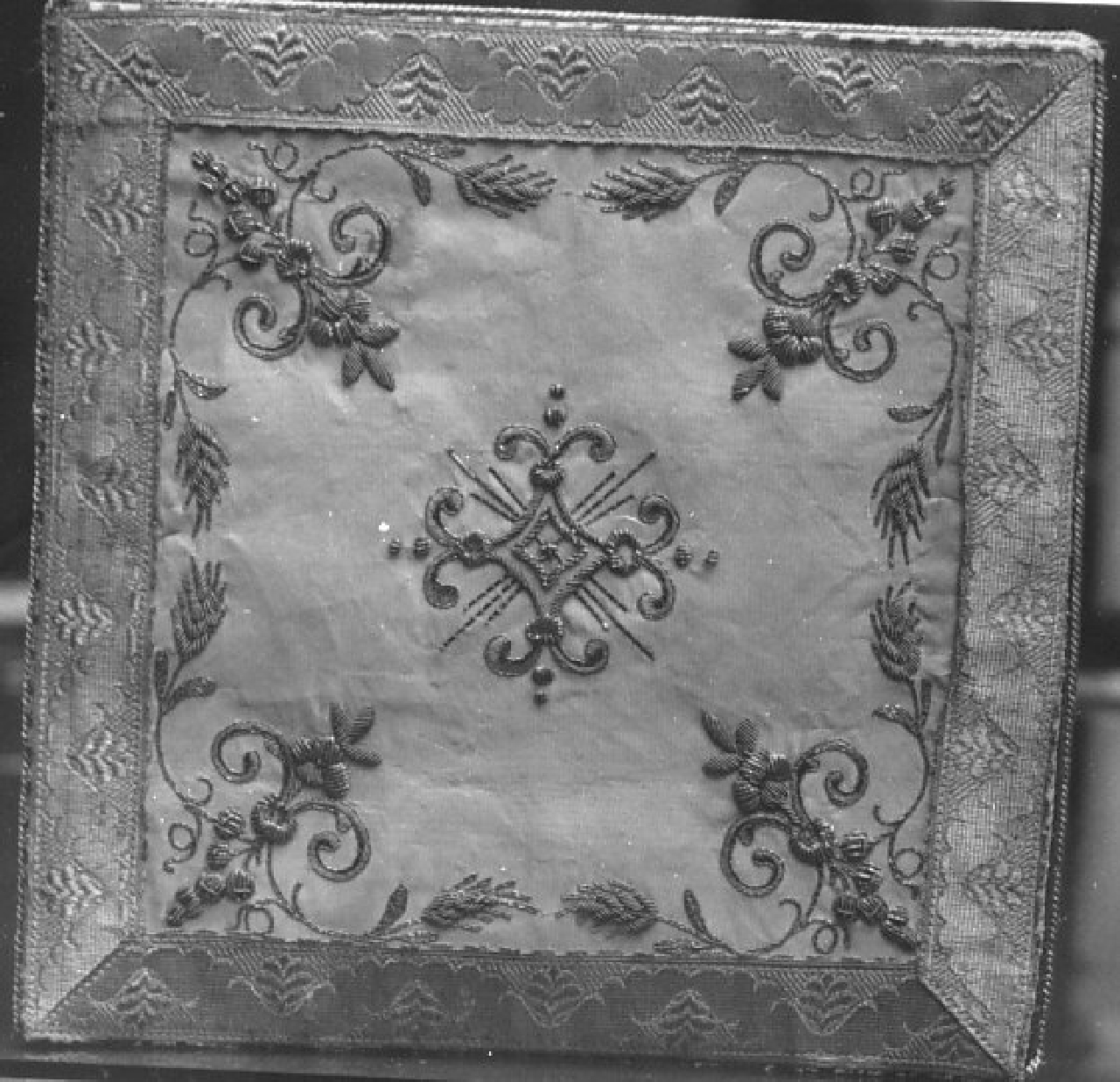 borsa per elemosine - manifattura calabrese (sec. XIX)