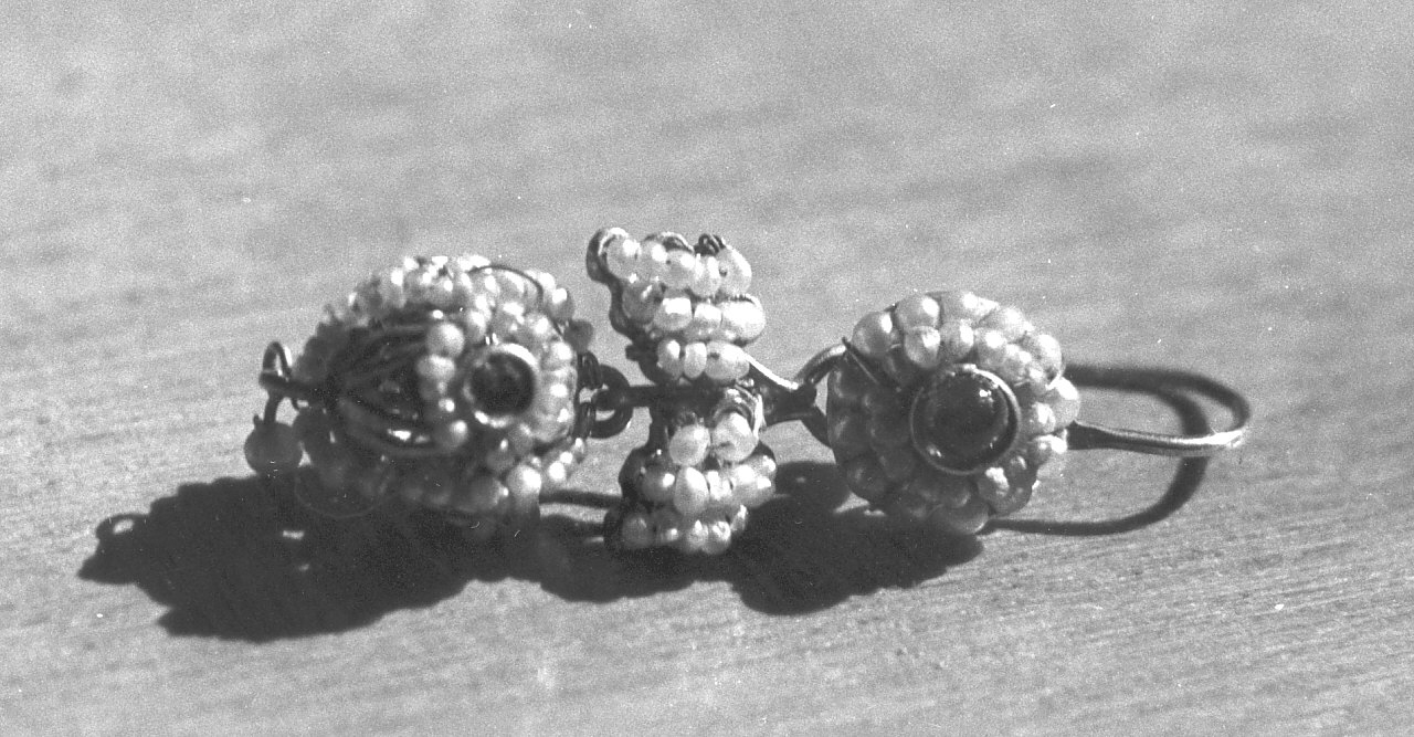 orecchino, opera isolata - bottega calabrese (fine sec. XIX)