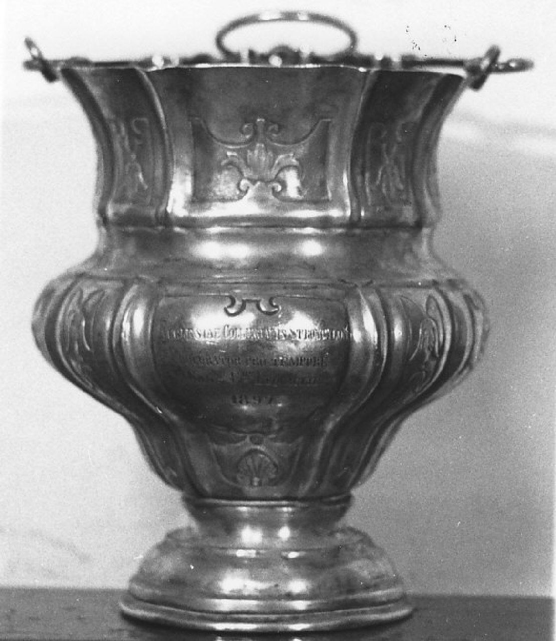 secchiello per l'acqua benedetta - bottega Italia meridionale (sec. XIX)