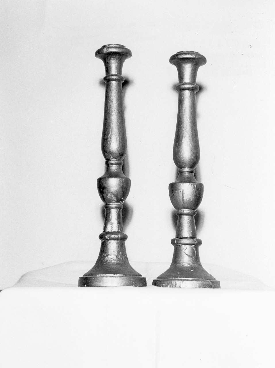 candeliere d'altare, serie - bottega calabrese (sec. XIX)