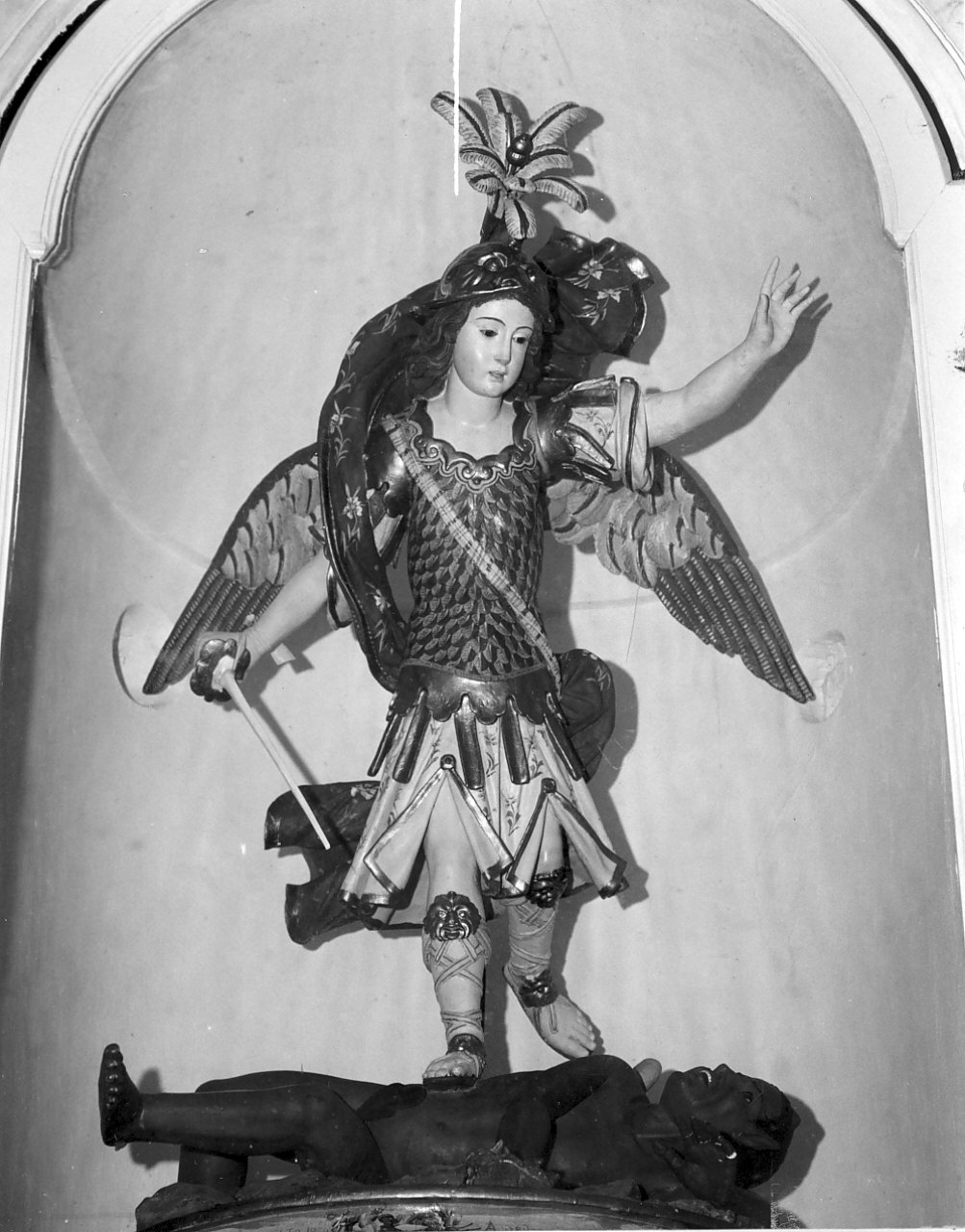 San Michele Arcangelo (statua, opera isolata) - bottega Italia meridionale (sec. XVII, sec. XVIII)