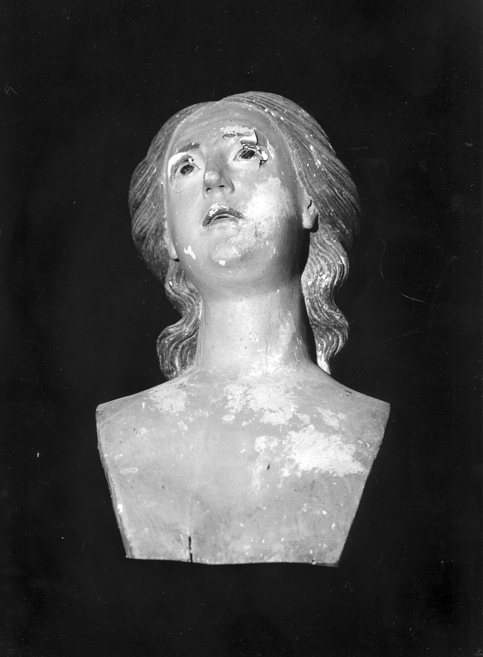 Santa (statua, frammento) - bottega Italia meridionale (sec. XVIII)