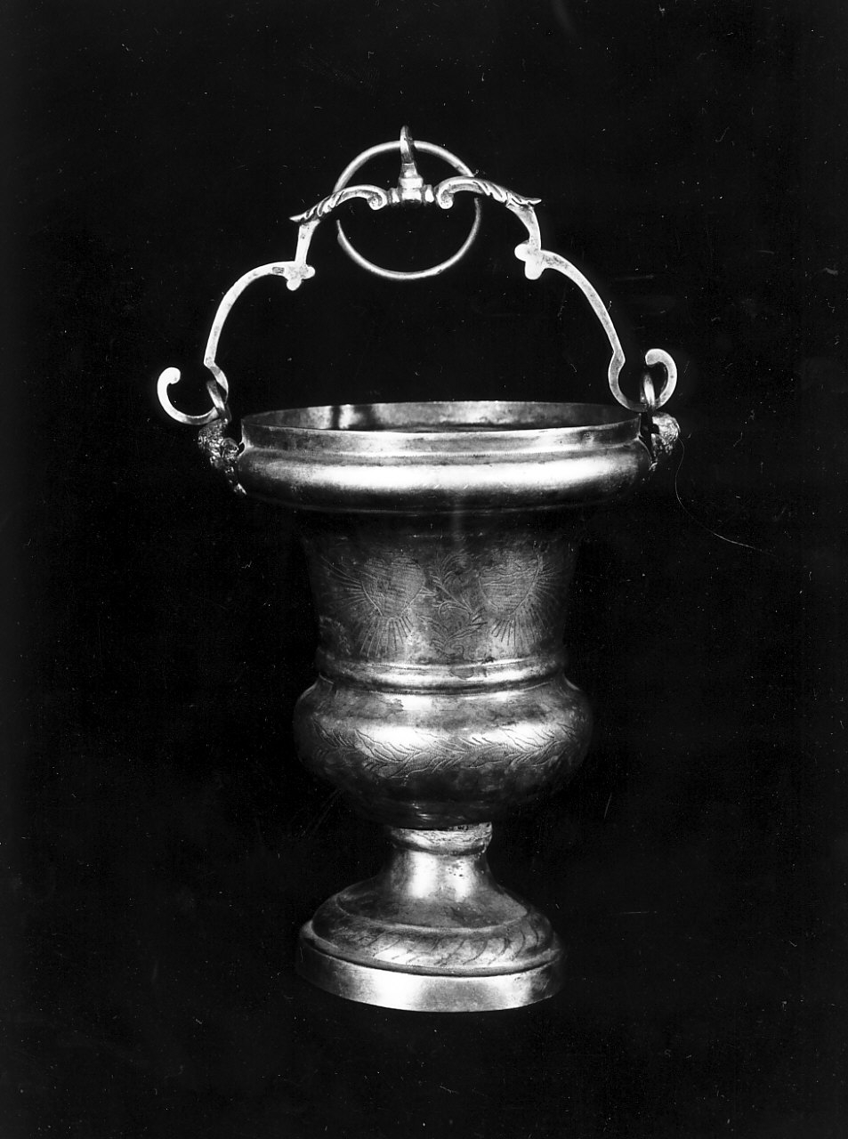 secchiello per l'acqua benedetta, opera isolata - bottega Italia meridionale (seconda metà sec. XIX)